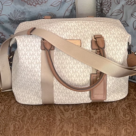 Michael Kors Cream and Tan Signature Travel Weekender Tote - Picture 1 of 14